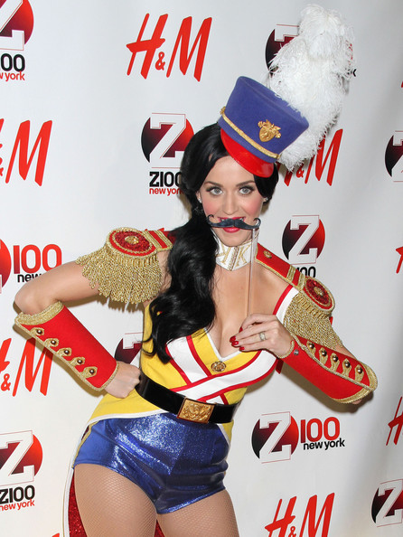 Katy+Perry+Z100+Jingle+Ball+2010+Presented+P4V0oGJngwkl